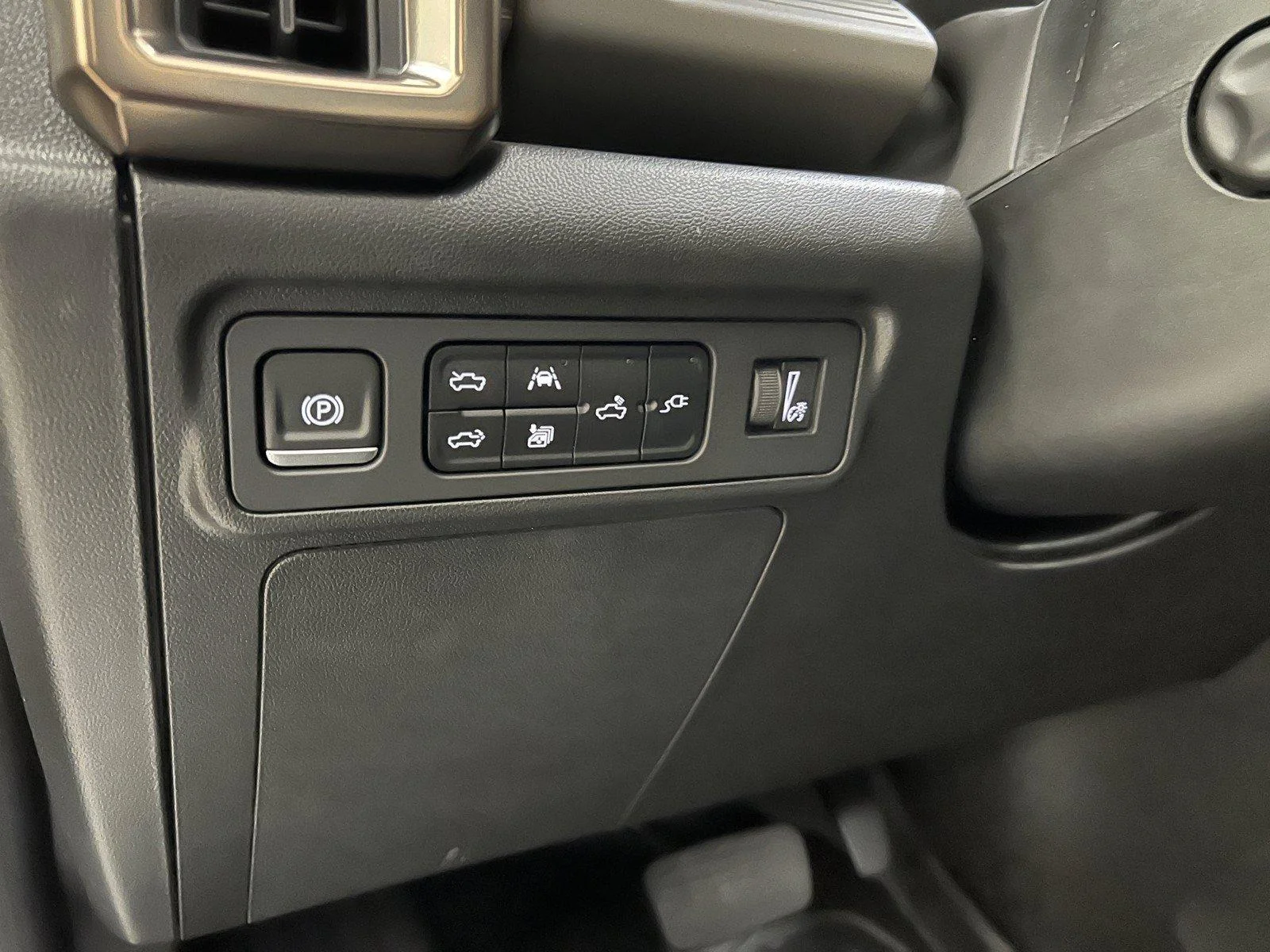 New 2025 Tide Metallic (No Longer available to order) GMC 3X image 18