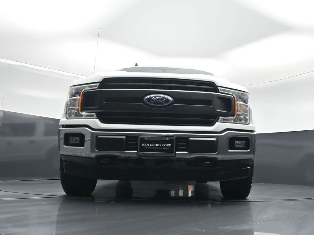 Used 2020 White Ford XL image 41