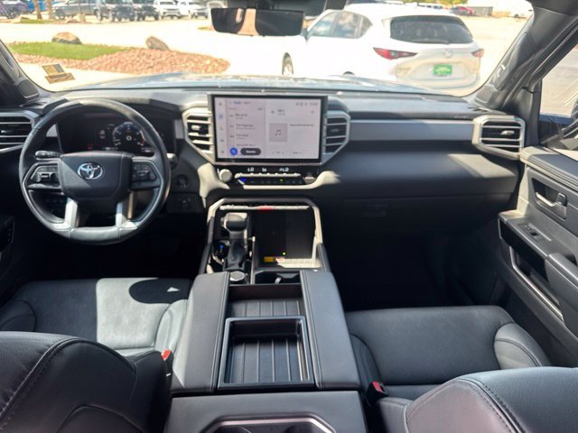 2025 Toyota Tundra Limited - Photo 11