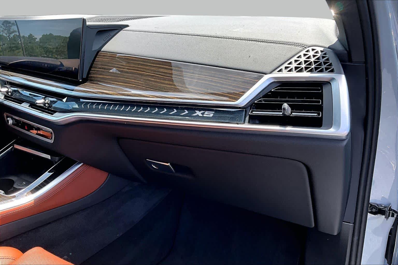 Used 2025 Brooklyn Grey Metallic BMW xDrive40i image 19