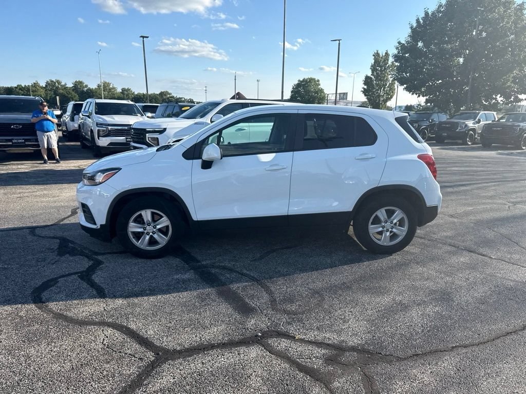 Used 2020 Chevrolet Trax LS with VIN KL7CJKSB8LB050137 for sale in Champaign, IL