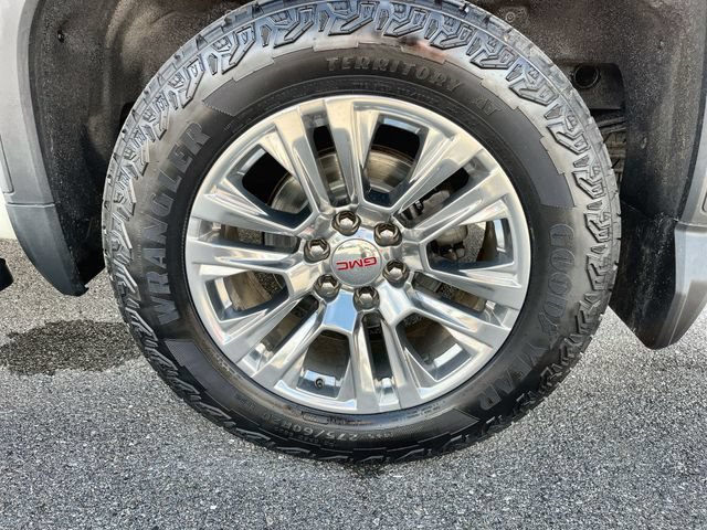 Used 2020 WHITE FROST TRICOAT GMC Denali image 18