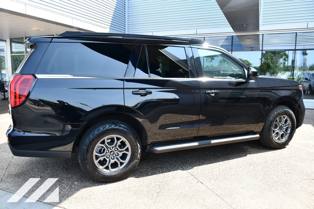 2025 Ford Expedition Active - Photo 8
