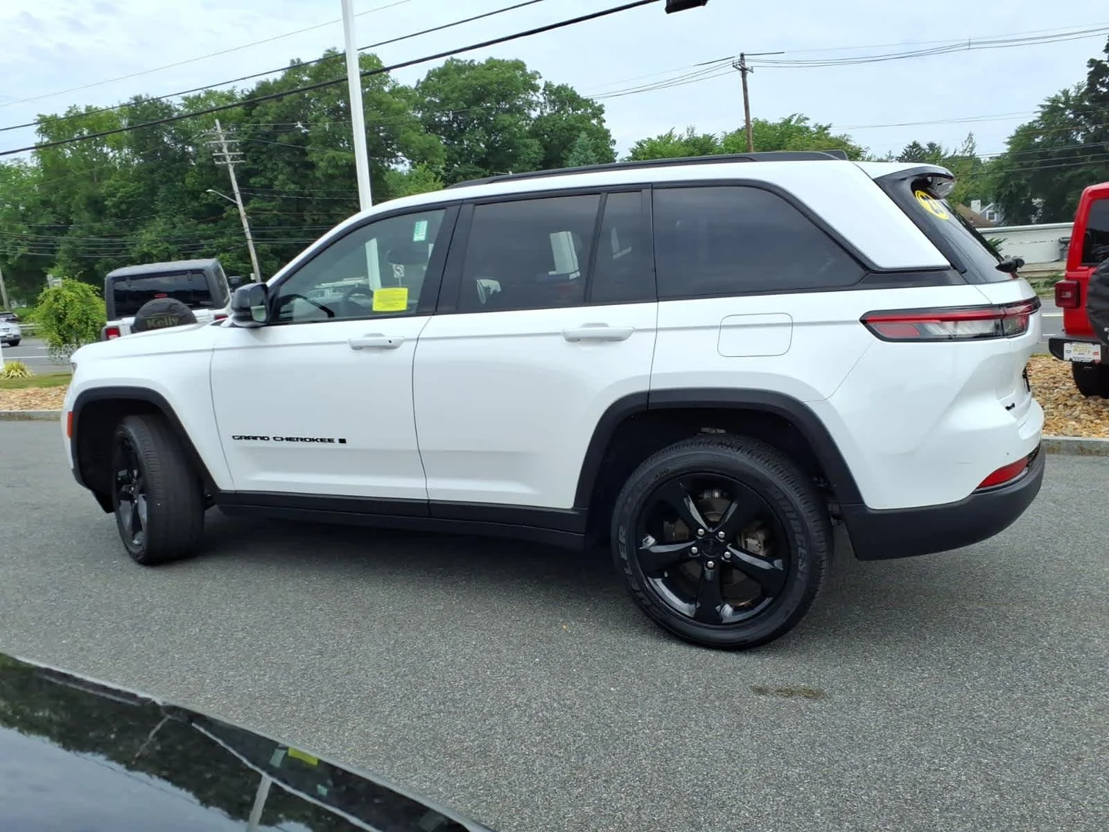 Certified Used 2023 Bright White Clearcoat Jeep Altitude image 12