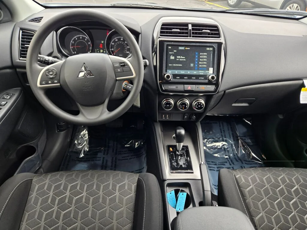 Used 2026 White Mitsubishi 2.0 ES image 14