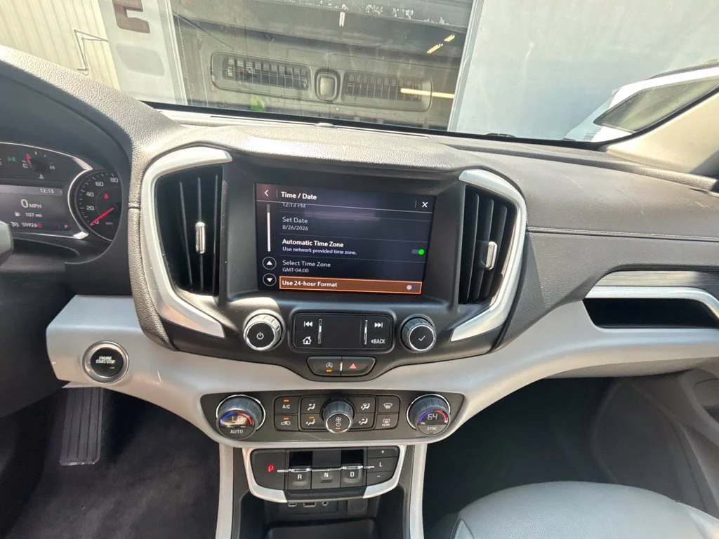 Used 2023 White GMC SLT image 14