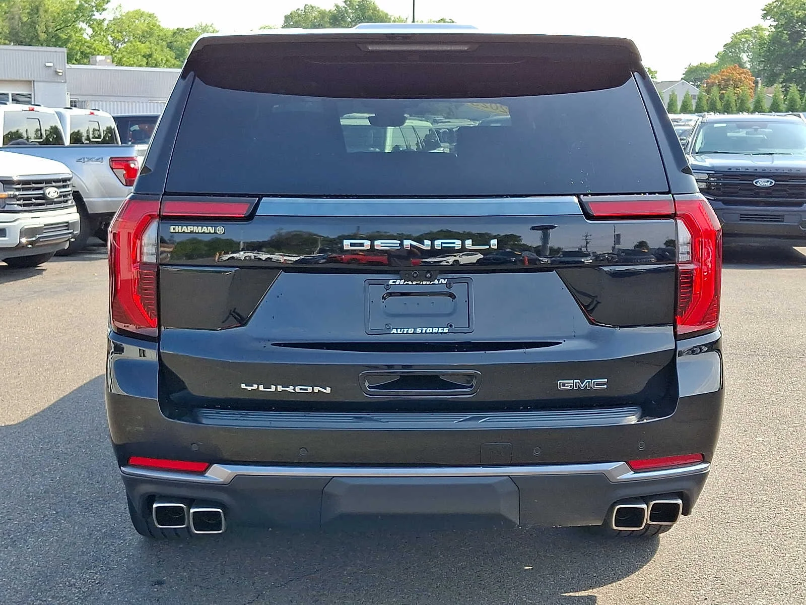 Used 2025 Onyx Black GMC Denali Ultimate image 5