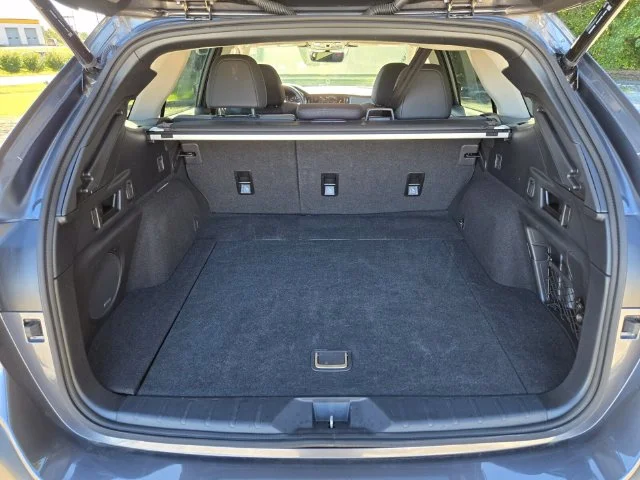 Used 2025 Gray Subaru Onyx Edition image 17
