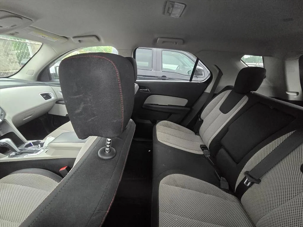 Used 2013 Silver Ice Metallic Chevrolet LT image 5