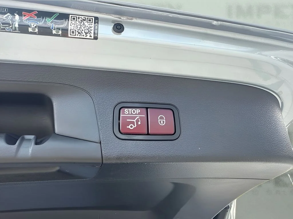 Used 2022  Mercedes-Benz GLS 450 image 26