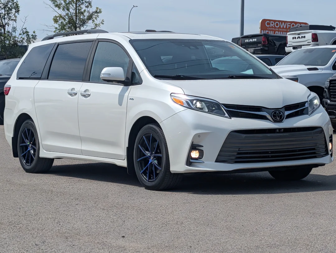 Used 2020 White Toyota XLE - - AWD - 3.5L V6 - Adaptive Cruise Control - Forward Collision Warning & More! image 2