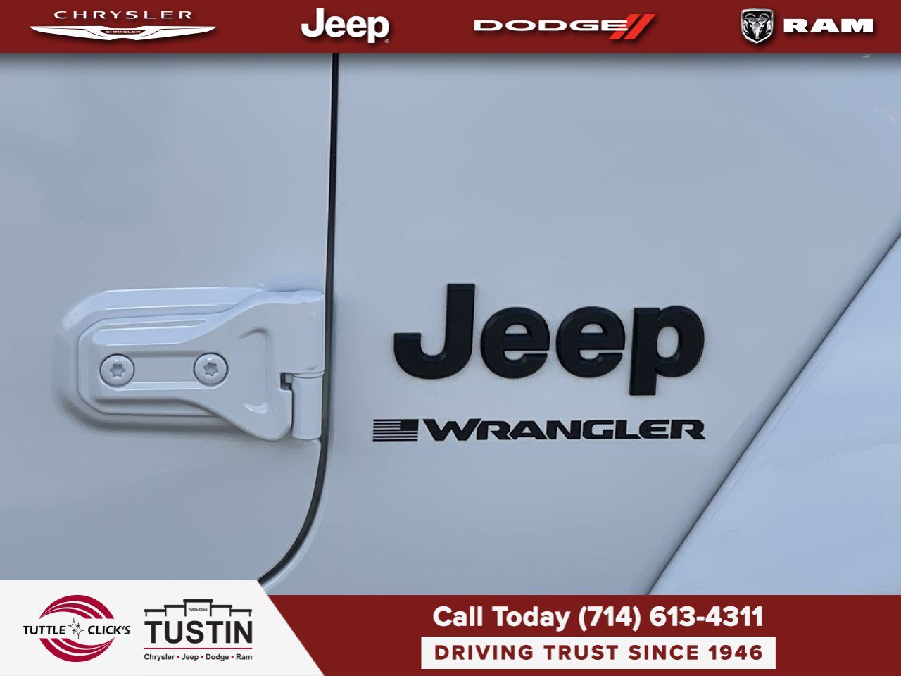 New 2026 Bright White Clear-Coat Exterior Paint Jeep Sahara image 8