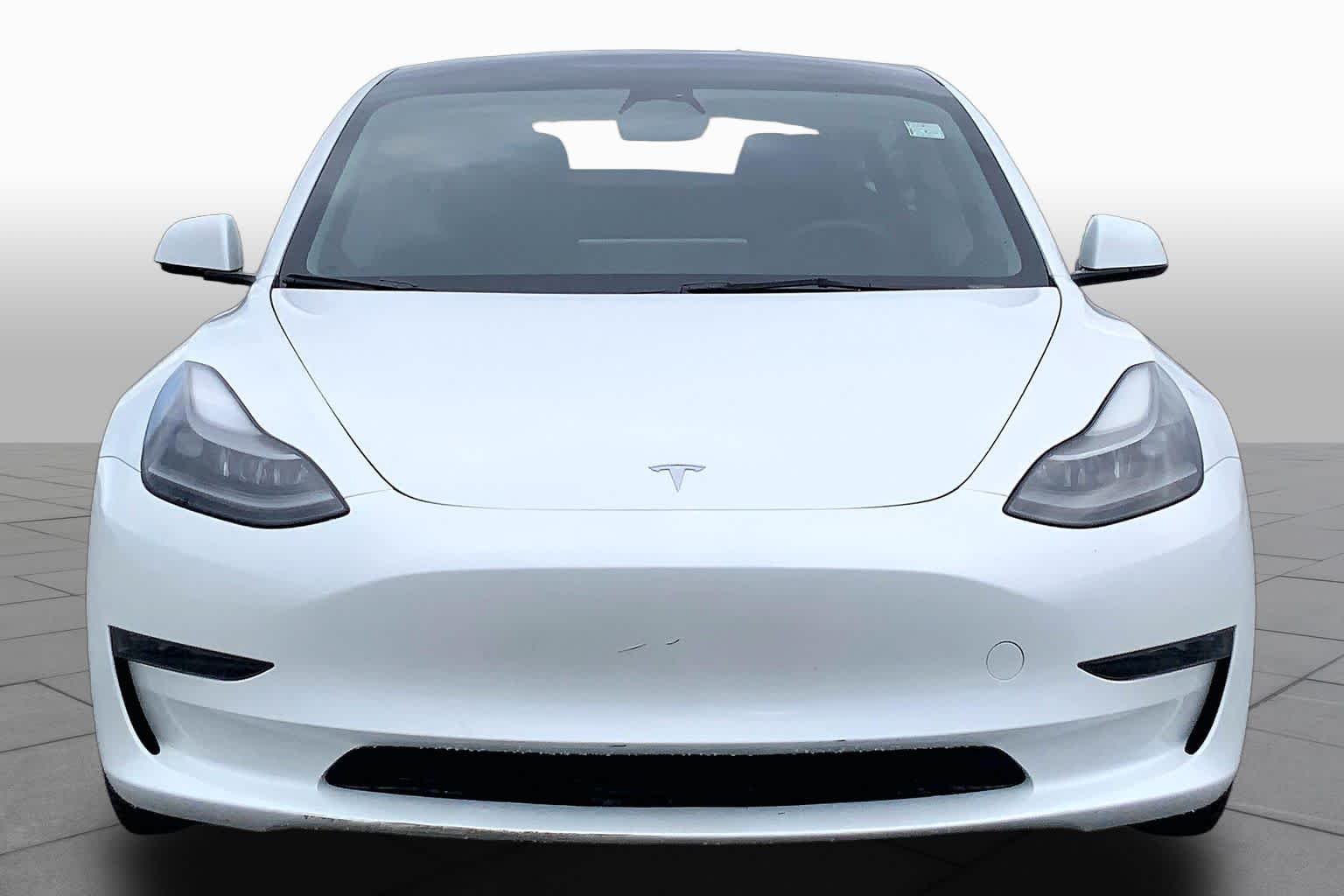 Used 2023 Pearl White Multi-Coat Tesla  image 3