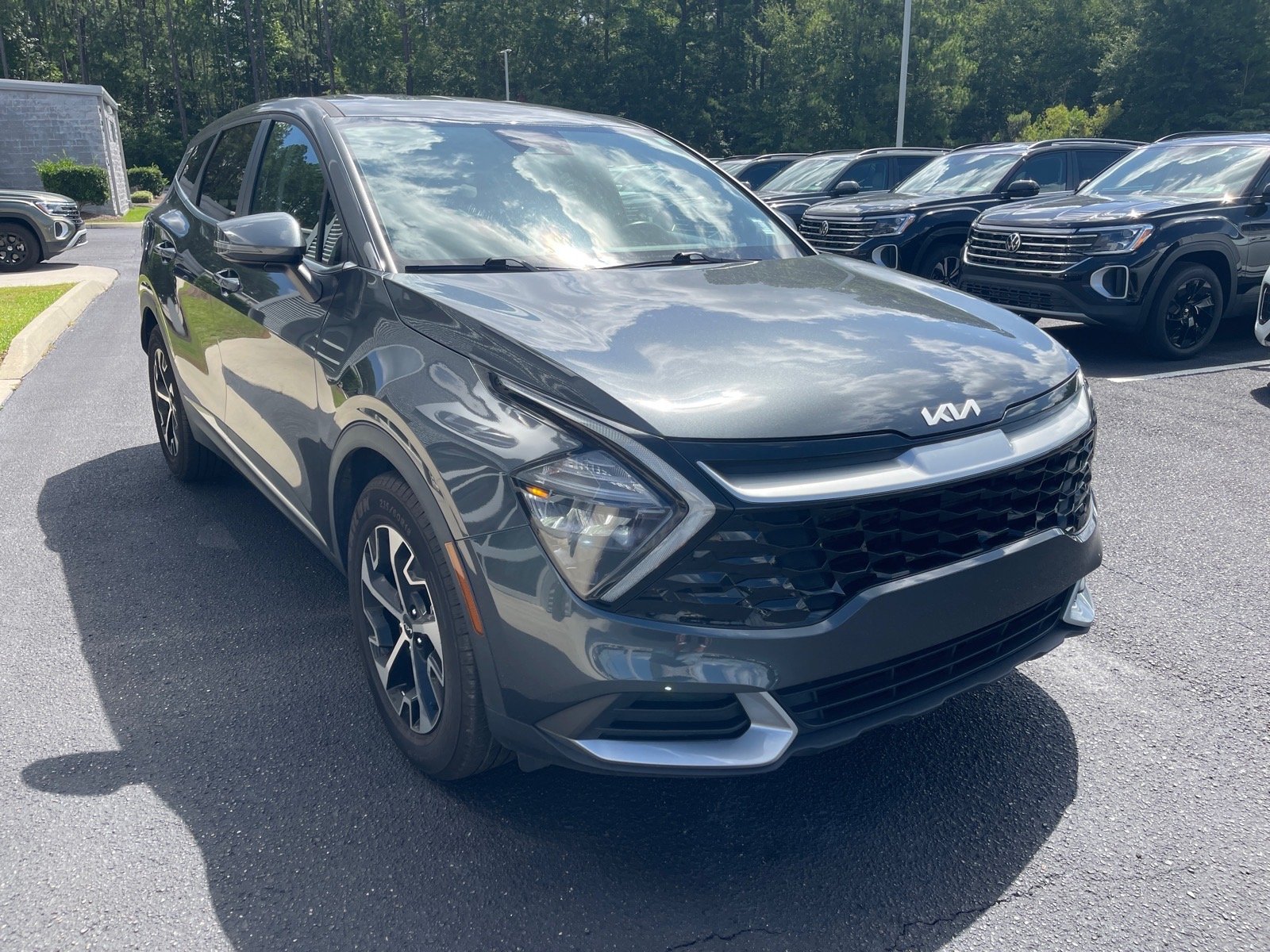 Used 2023 Gravity Gray Kdg Kia EX image 3
