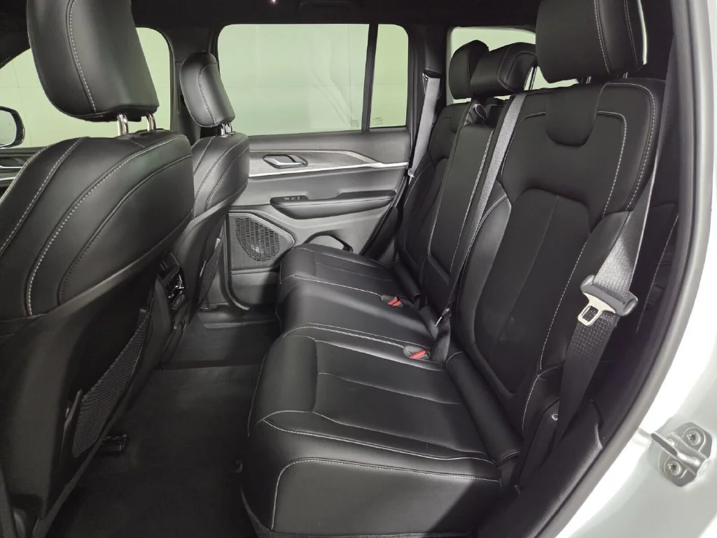 Used 2025 Bright White Clearcoat Jeep Limited image 22