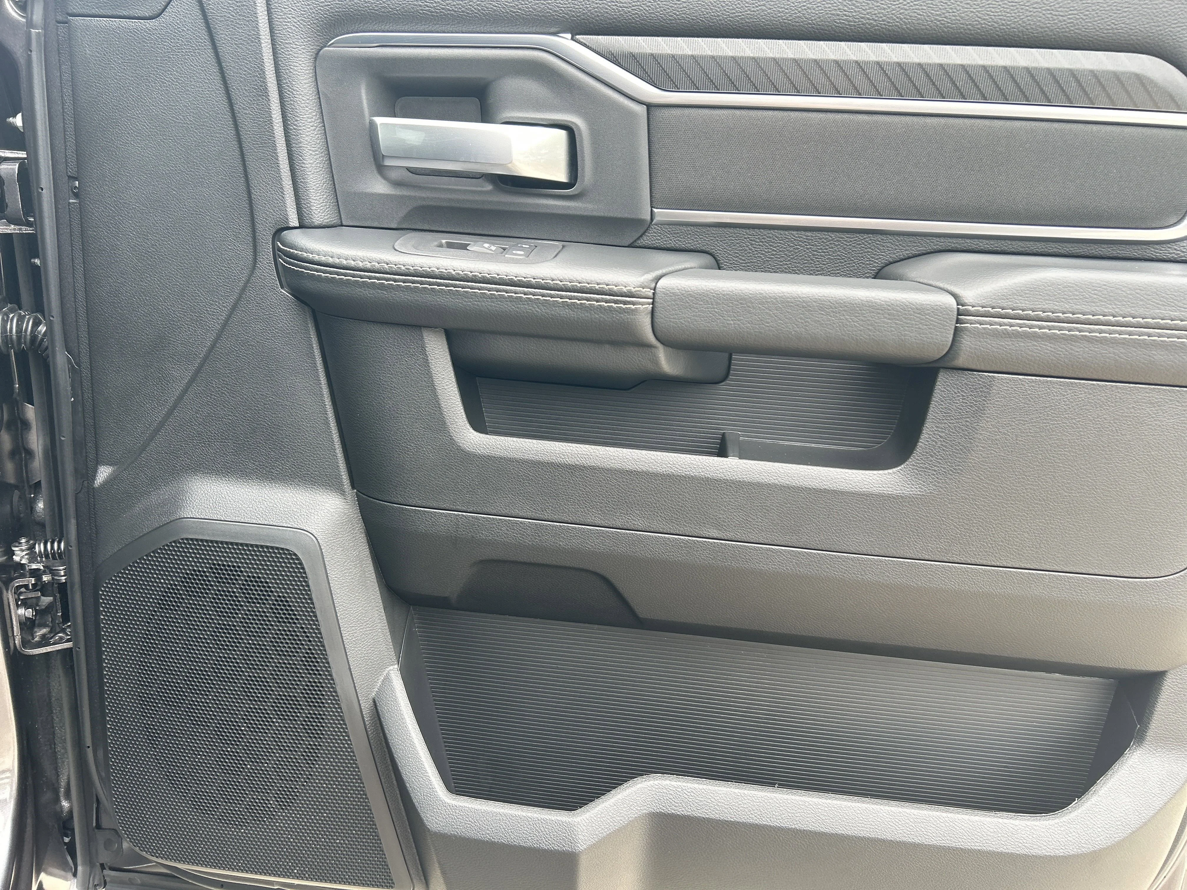 2025 RAM 2500 Big Horn - Photo 14