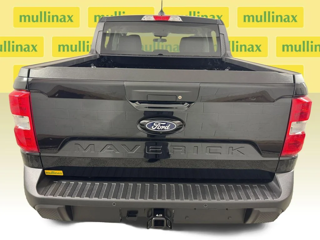 New 2026 Black Ford XLT image 18