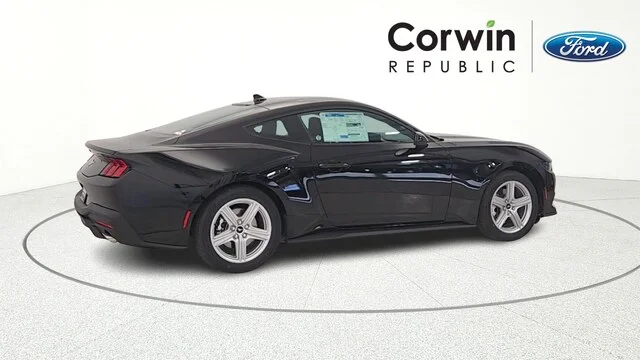 New 2026 Shadow Black Ford EcoBoost® Fastback image 31