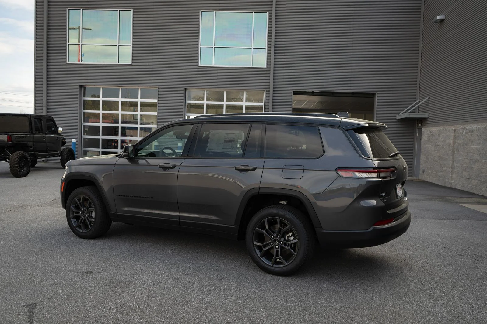 New 2025 Gray Jeep Limited image 7