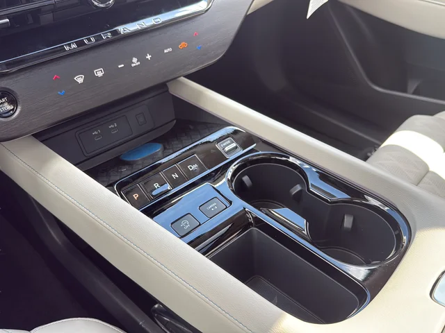 New 2026 Everest White Pearl TriCoat Nissan Platinum image 24