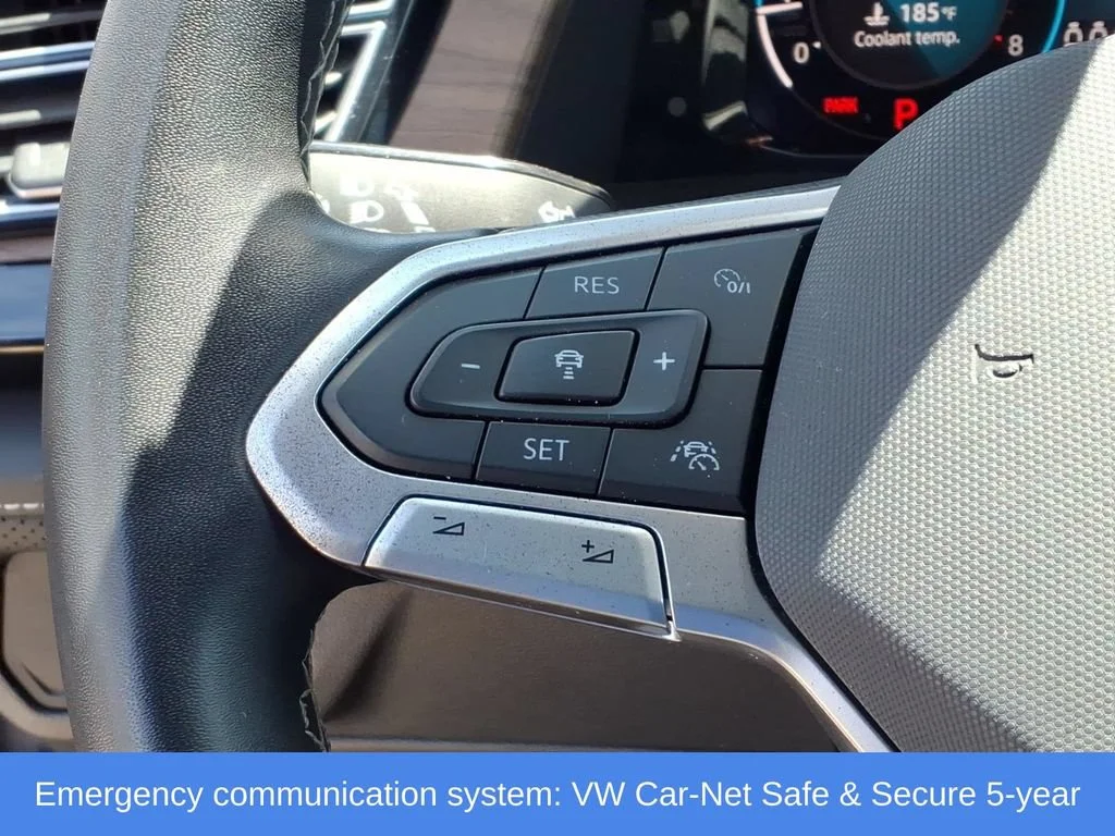 Certified Used 2024  Volkswagen 2.0T SE w/Technology image 11