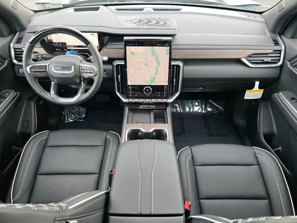 2026 GMC Acadia Denali - Photo 27