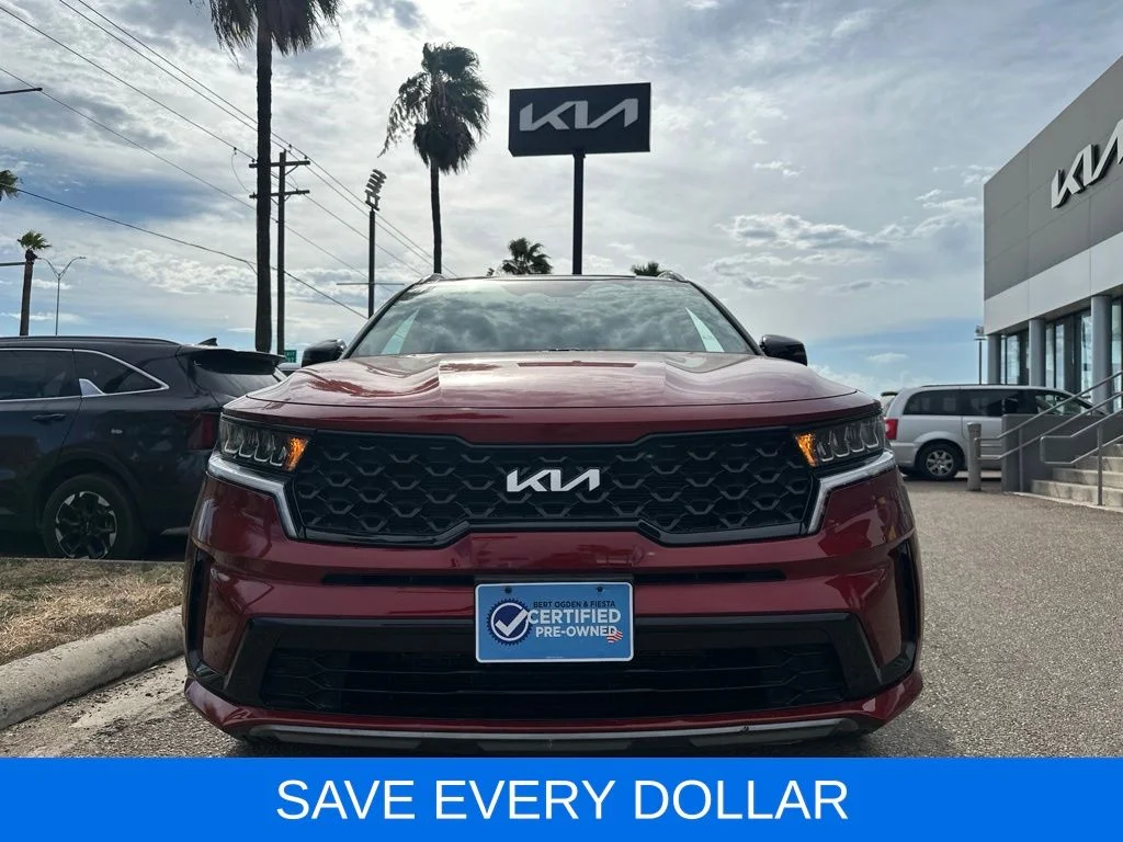 Used 2023 Red Kia S image 2