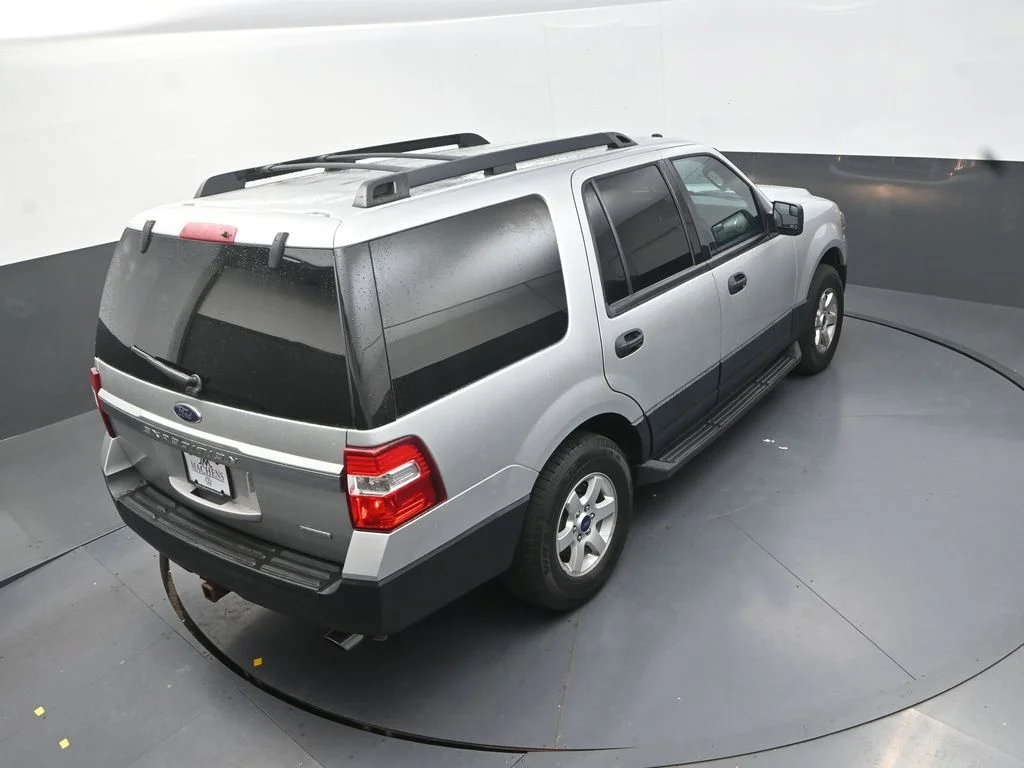 Used 2017 Silver Ford XL image 19