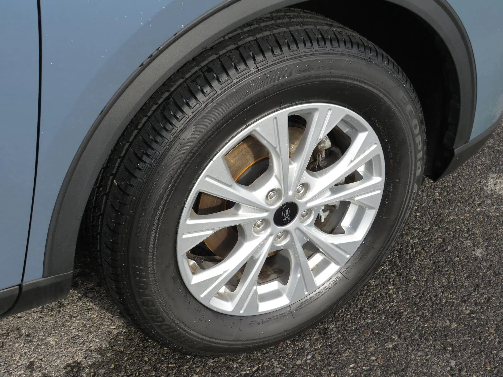 Used 2023 Vapor Blue Metall Ford Active image 10