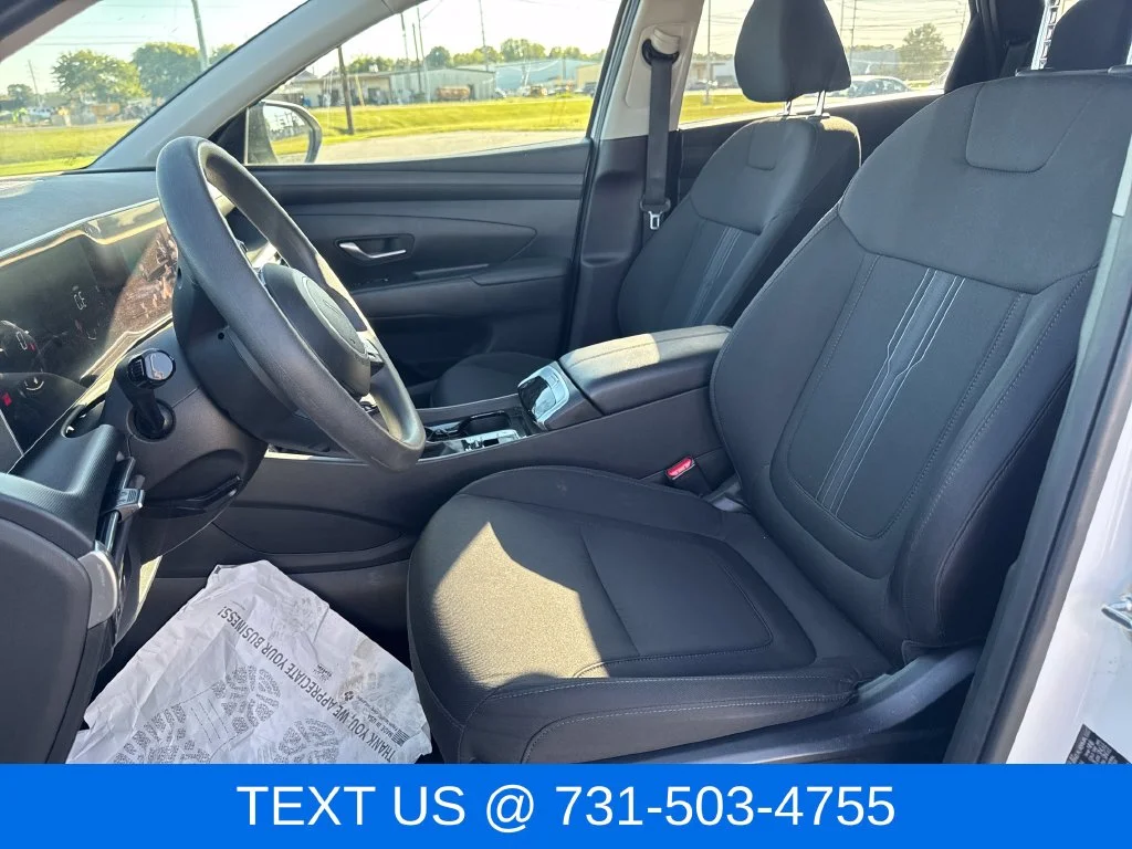 Used 2025 White Hyundai SEL image 9