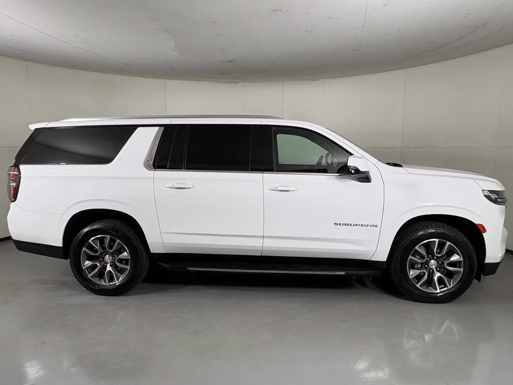 Used 2021 White Chevrolet LT image 10
