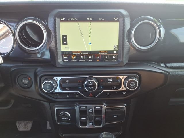 Used 2023 Gray Jeep Altitude image 21
