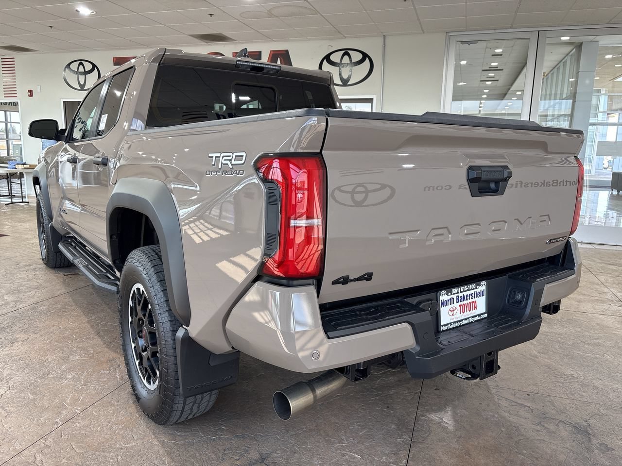 2026 Toyota Tacoma TRD Off Road - Photo 8