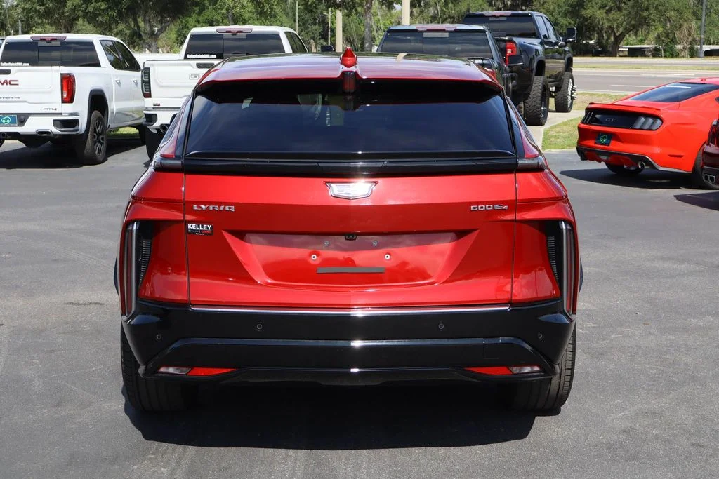 Used 2024 Red Cadillac Tech image 8