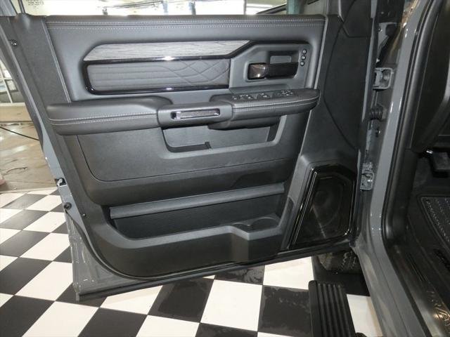 New 2026 Ceramic Gray Clearcoat RAM Limited image 30