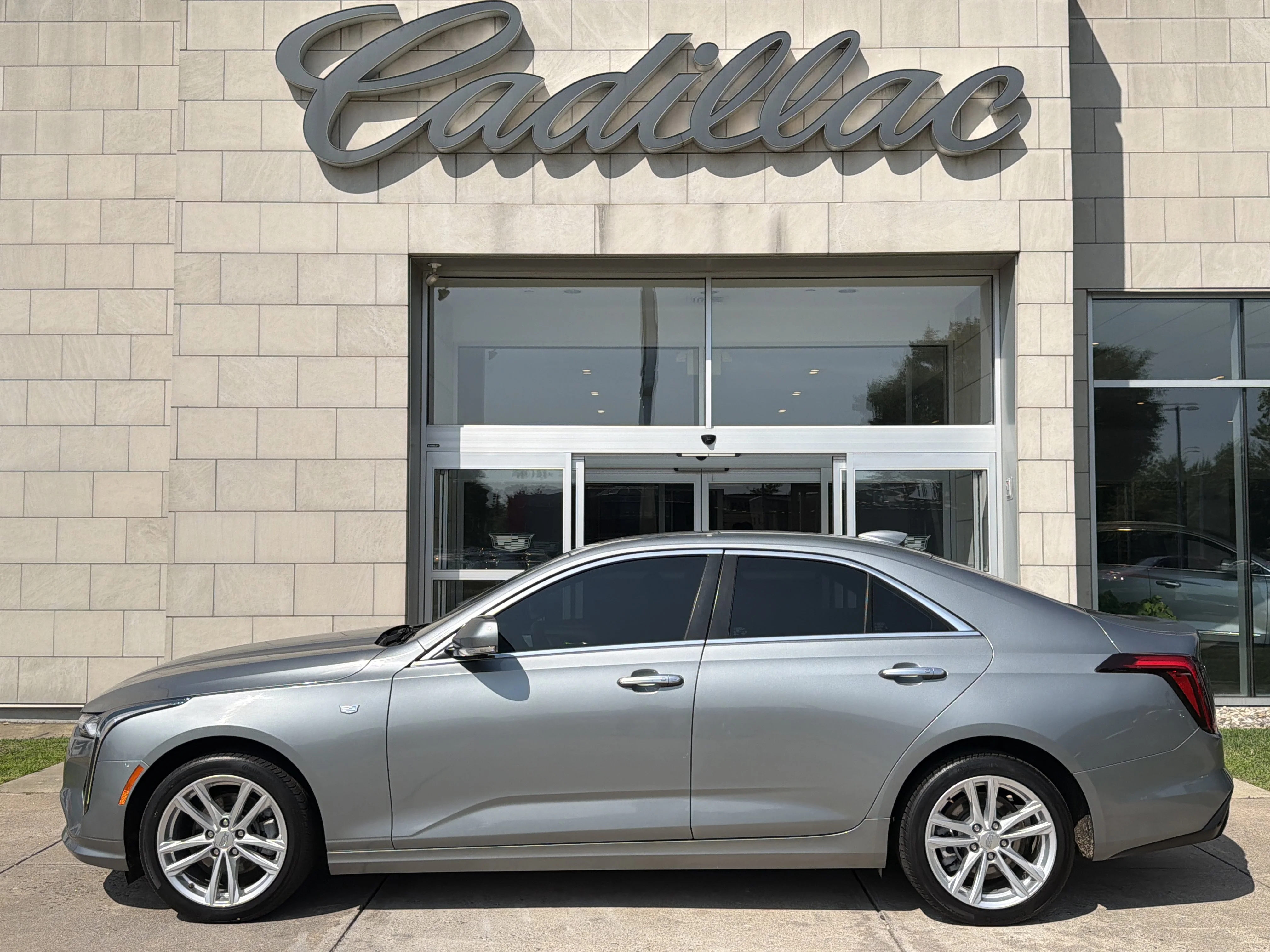 Used 2023 Argent Silver Metallic Cadillac Luxury image 10