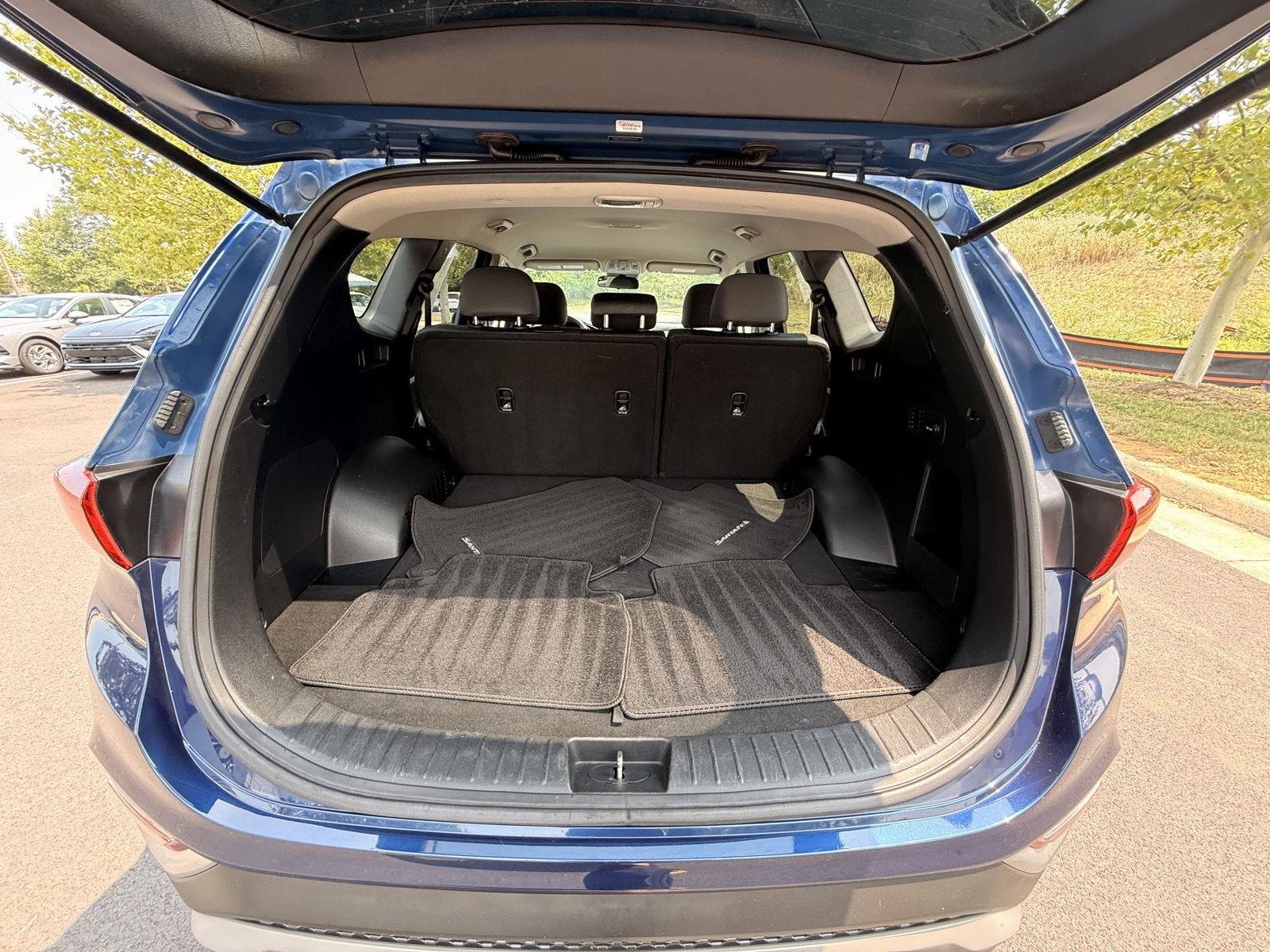 Used 2019 Stormy Sea Hyundai SE image 17