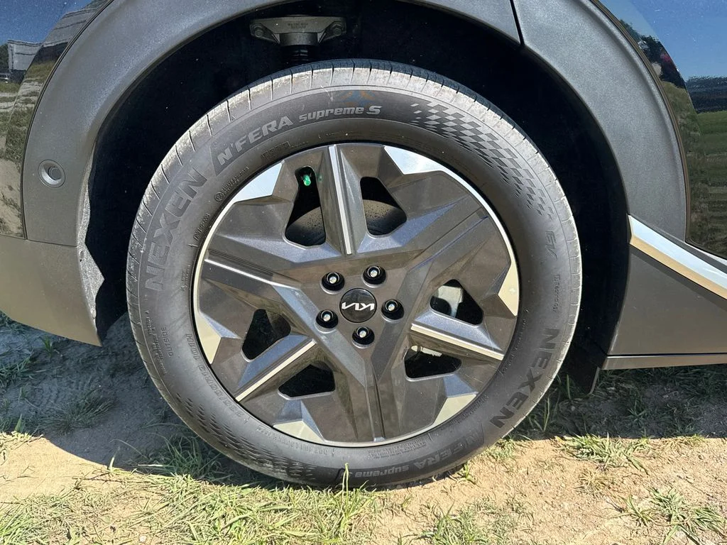 2025 Kia EV6 Light L/R - Photo 17