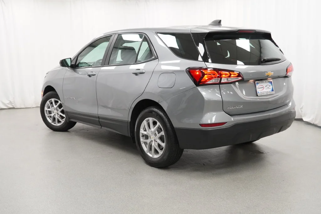 2024 Chevrolet Equinox LS - Photo 9