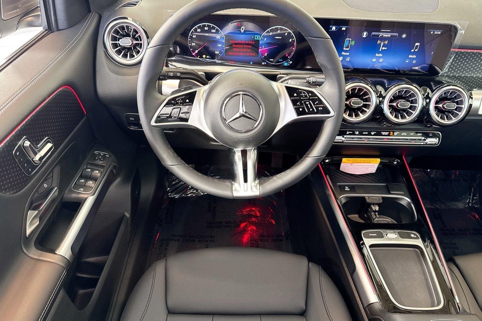 New 2026 Mountain Grey Metallic Mercedes-Benz GLB 250 image 20
