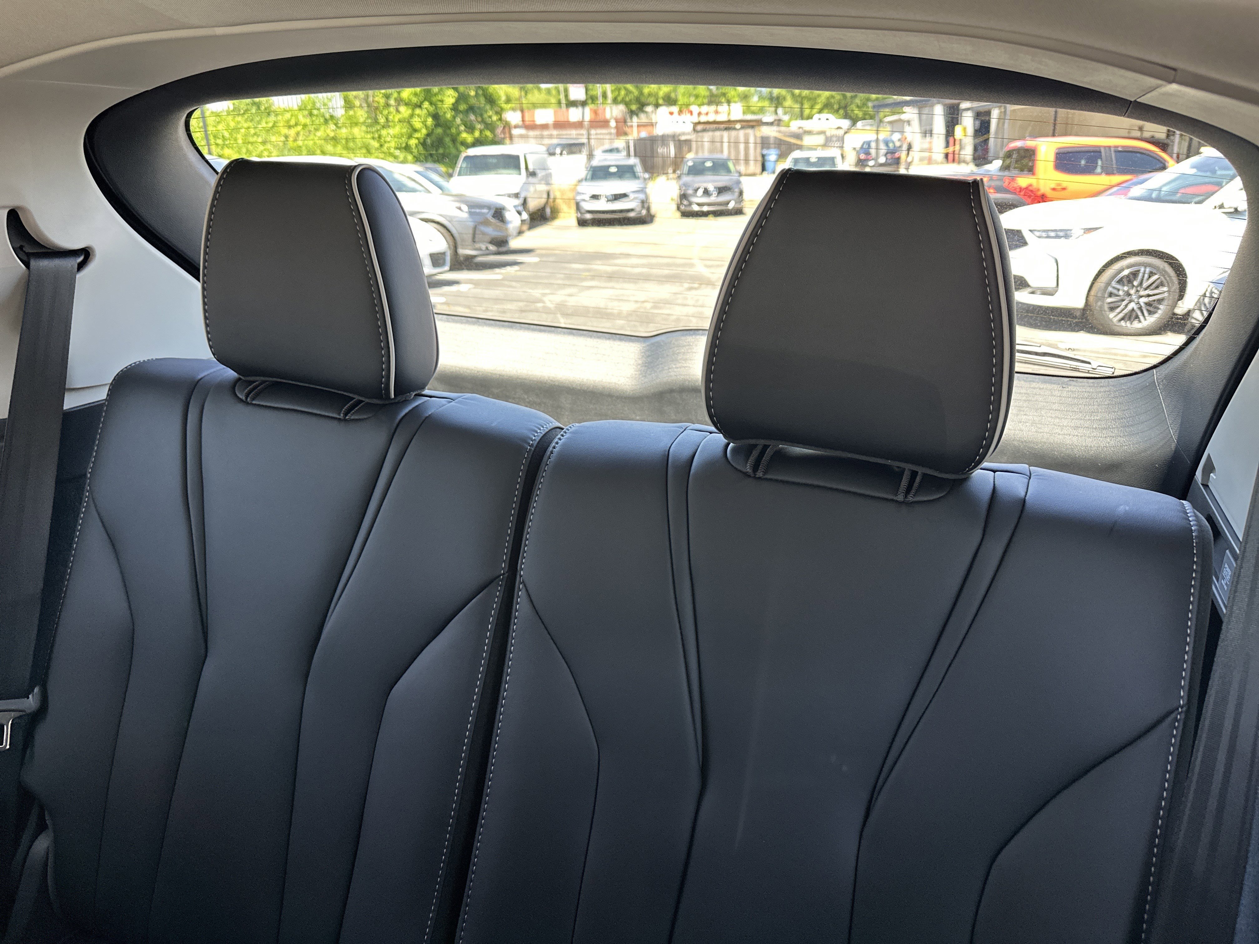 New 2026 Liquid Carbon Metallic Acura w/Advance Package image 15