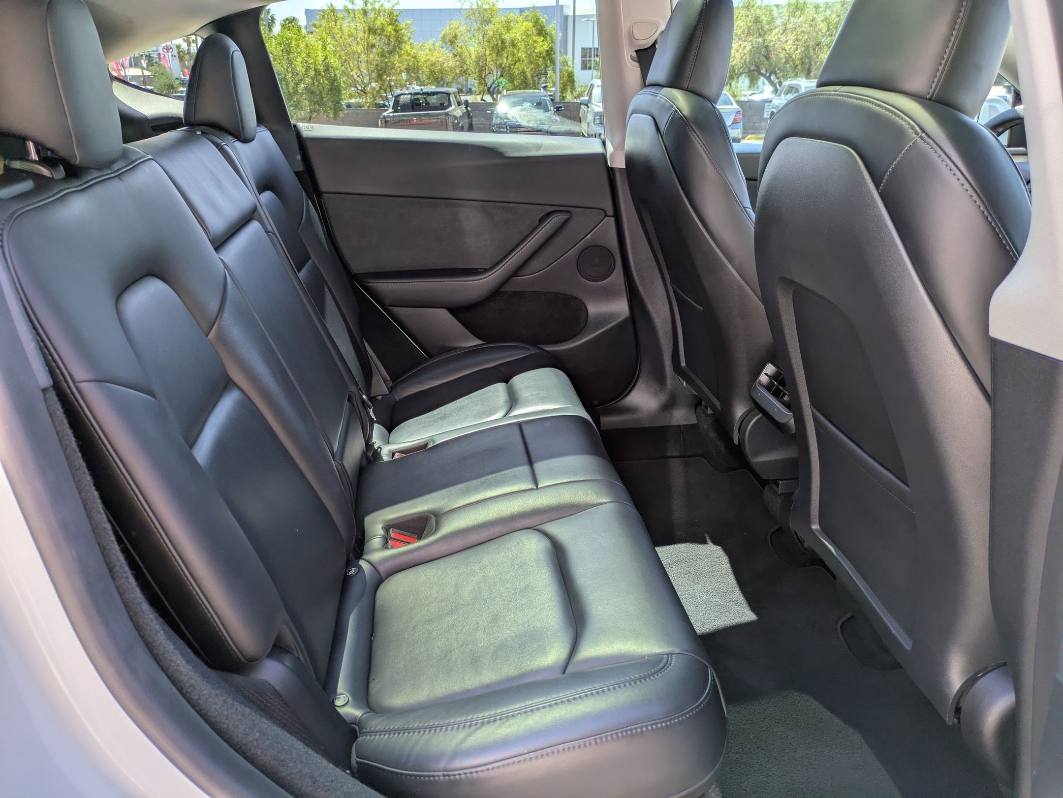 Used 2024 White Tesla Long Range Single Motor Rear-Wheel Drive image 23