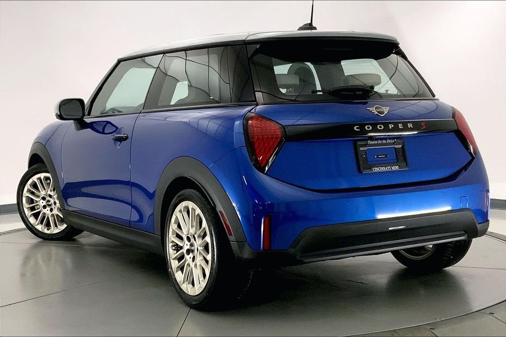 Used 2025 Blazing Blue Metallic MINI  image 10