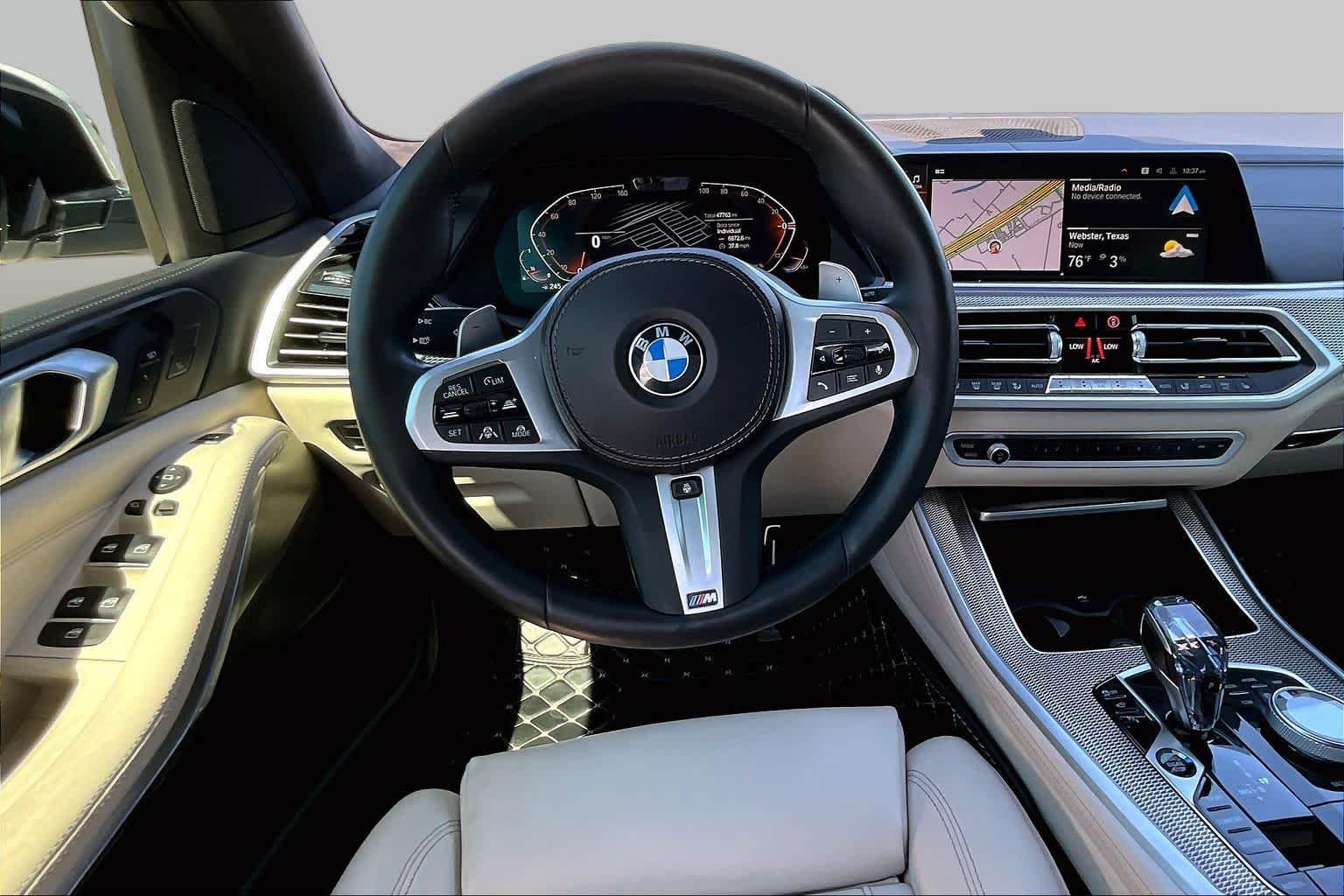 Used 2022 Alpine White BMW sDrive40i image 5