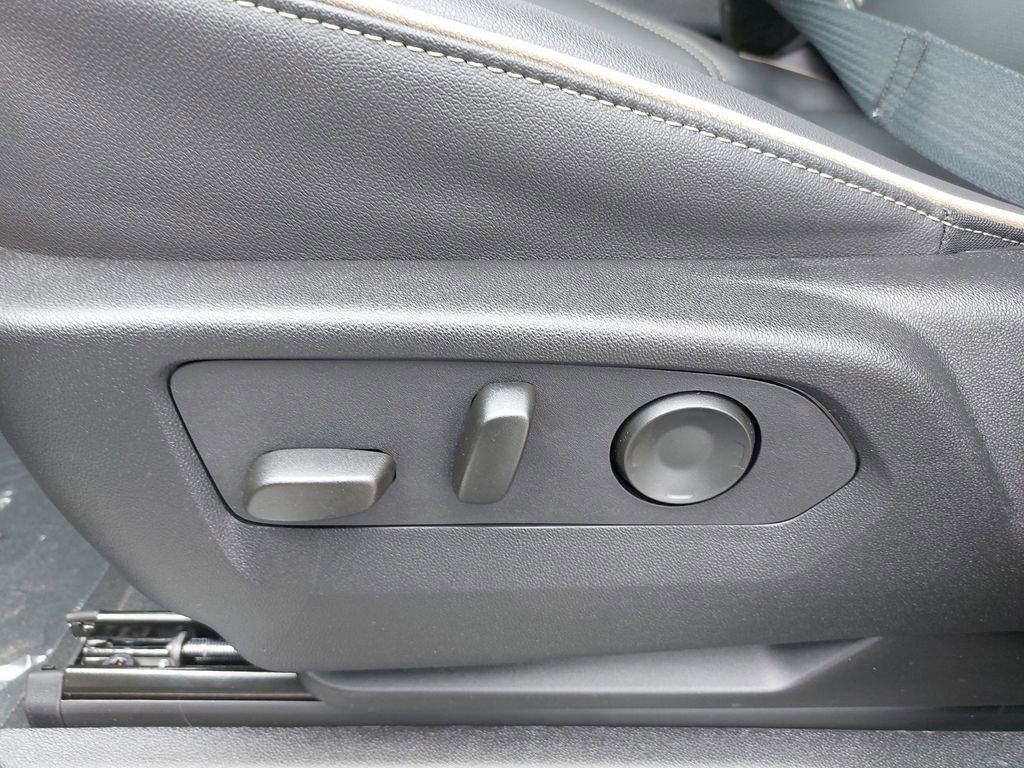 2025 Chevrolet Suburban Premier - Photo 26