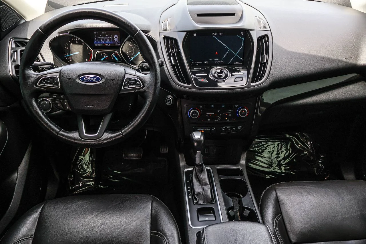 Used 2018 Magnetic Ford Titanium image 34