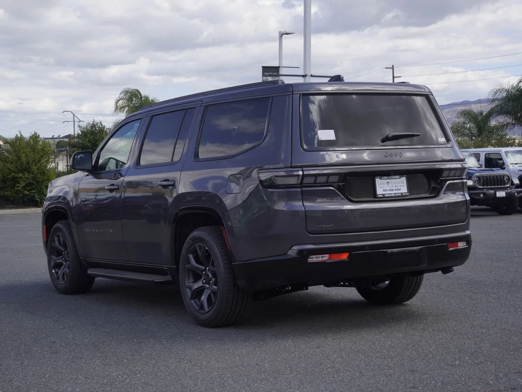 New 2026 Baltic Gray Metallic Clearcoat Jeep Limited Altitude image 6