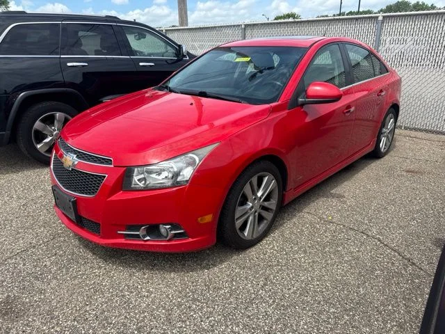 Used 2014 Red Chevrolet LTZ image 2