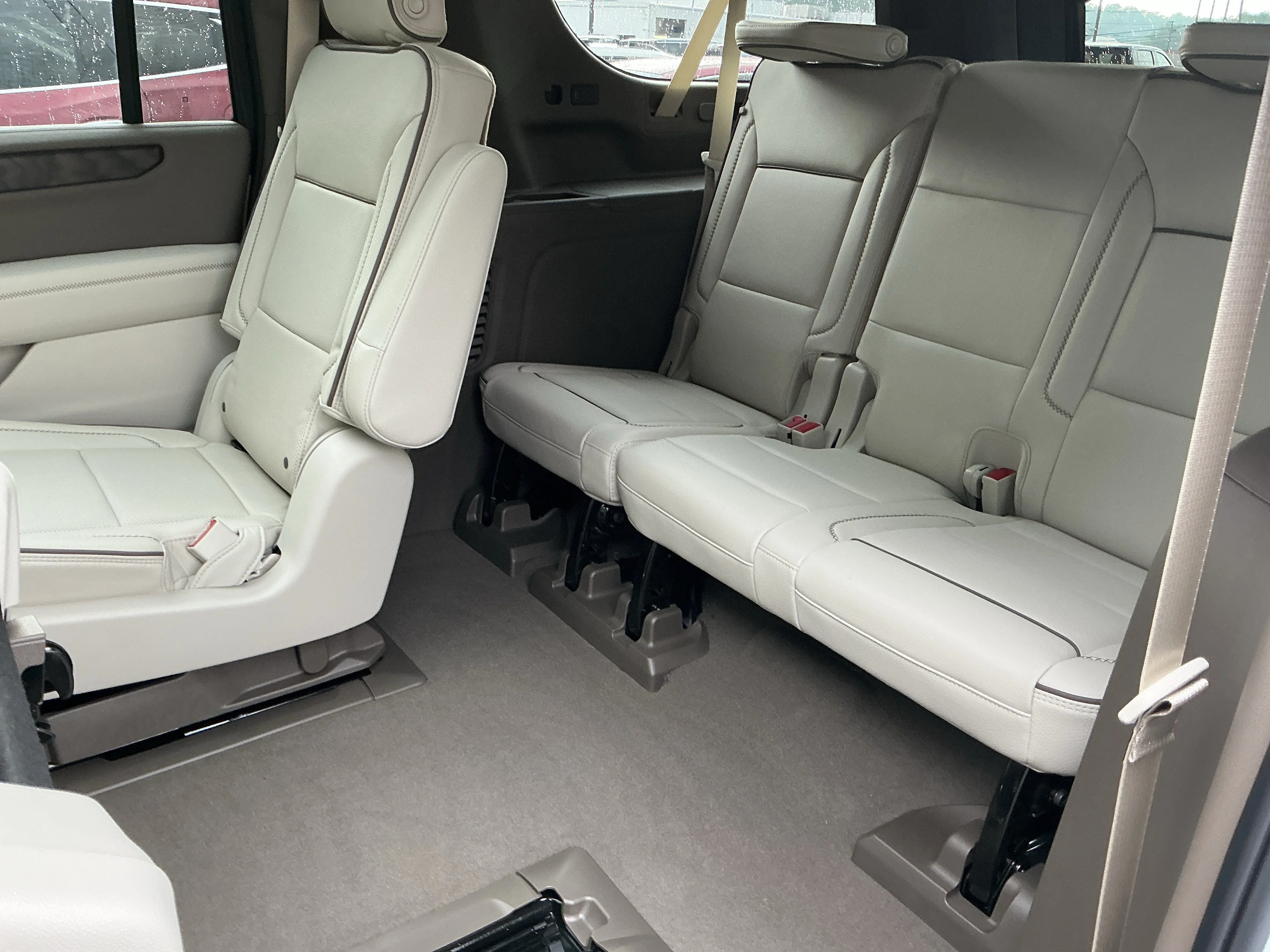 2026 GMC Yukon XL Denali - Photo 26
