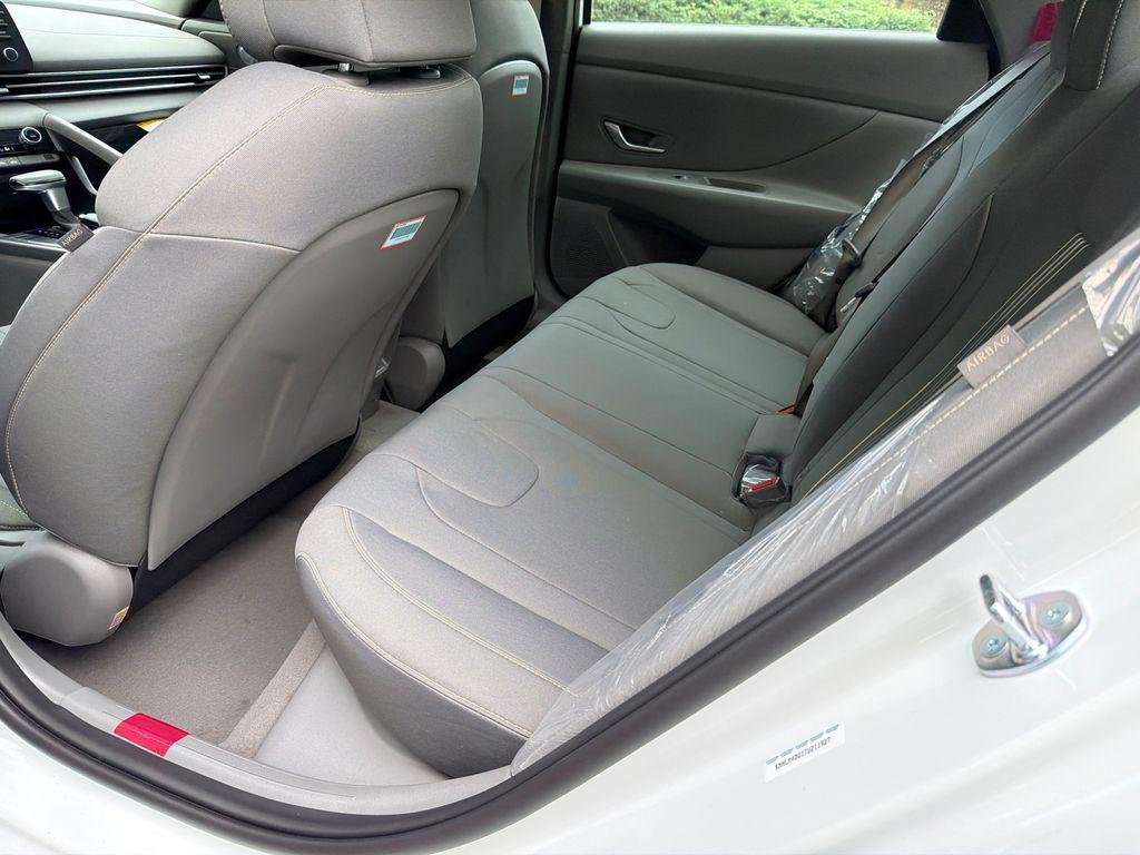 New 2026 White Hyundai SEL Sport image 20